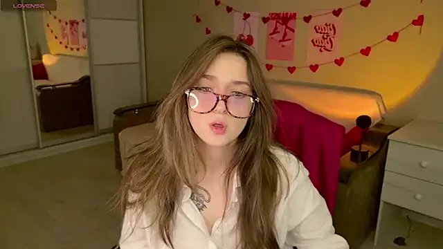 Private BellaSink on StripChat