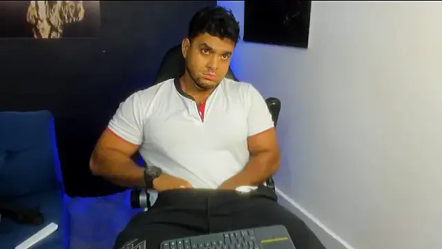 Freechat Big_furry_bear13 on StripChat