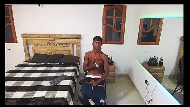 Freechat black_boy22_ on StripChat