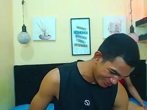 Black_hugecock from StripChat is Freechat