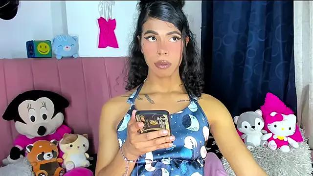 bloom444 from StripChat