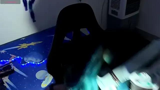 StripChat bluesubmissive is Freechat bluesubmissive — SPANKING + FUCK MY PUSSY