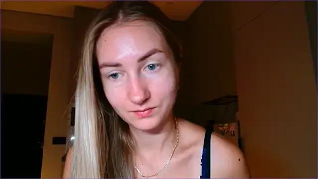 Freechat BluueSilk on StripChat