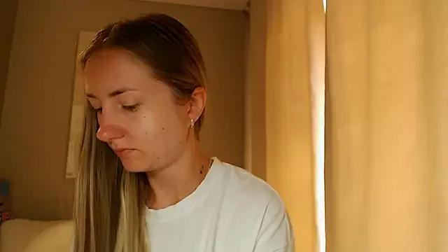 Freechat BluueSilk on StripChat