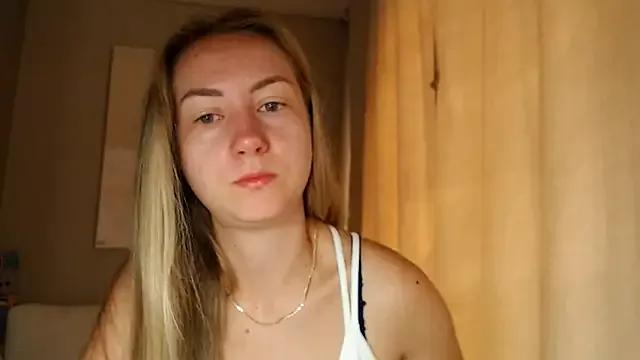 Freechat BluueSilk on StripChat