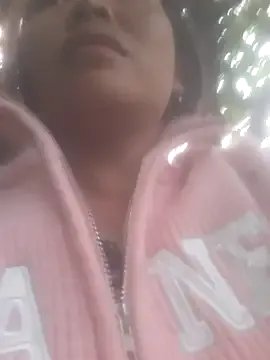 bree-zz on StripChat 