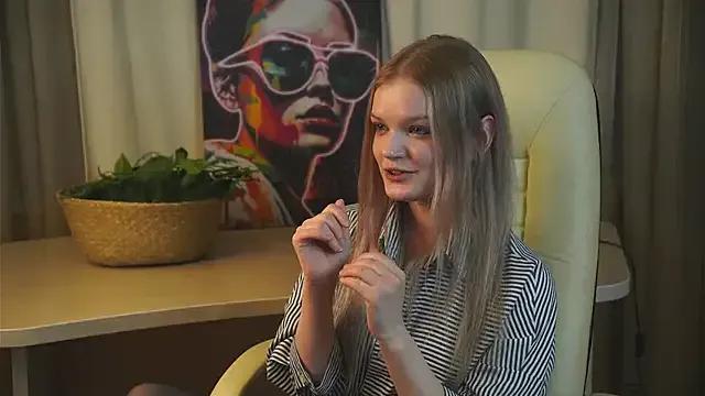 Freechat BrennaTout on StripChat