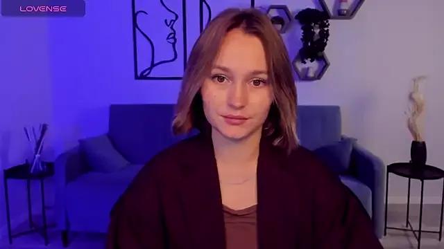 Freechat BritnieCute on StripChat