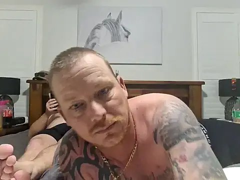 Freechat brokecountrylads on StripChat