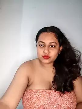 bumblebeegirl from StripChat