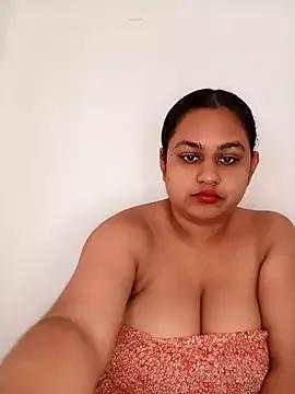 bumblebeegirl from StripChat
