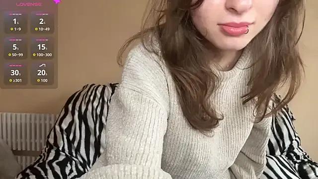 BunkedTempter — Show my tummy