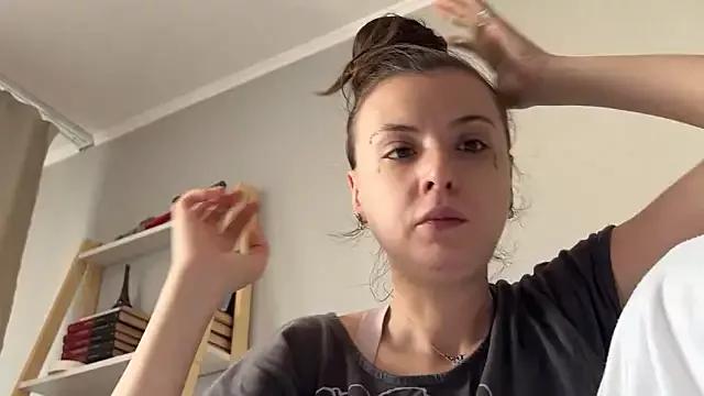 Bunnythetailor from StripChat