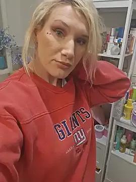 buttercupblissxxx from StripChat