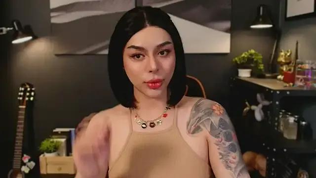 callmeLUNA from StripChat is Freechat