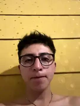 CamiRojas_boy from StripChat is Freechat