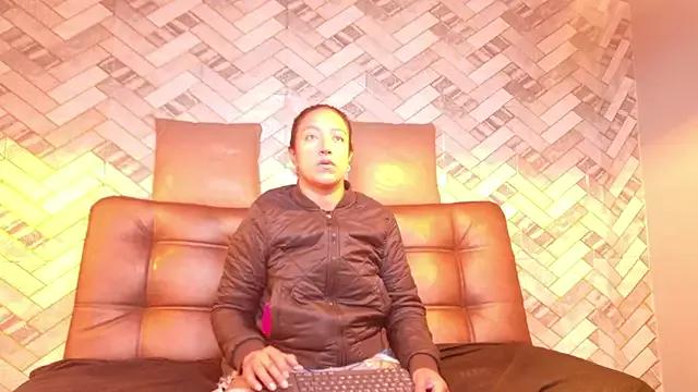candy_12_ from StripChat is Freechat