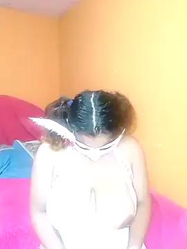 Canela_2020 on StripChat