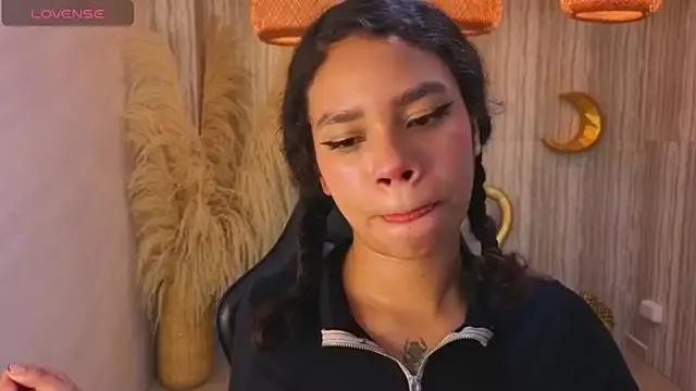 Freechat Canela_s1 on StripChat