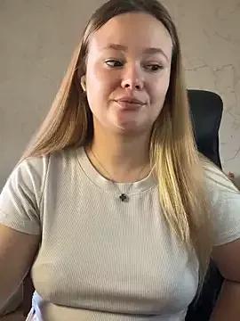 CaramelleSugar_ from StripChat is Freechat
