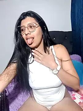 Carolina-Mansul from StripChat is Freechat