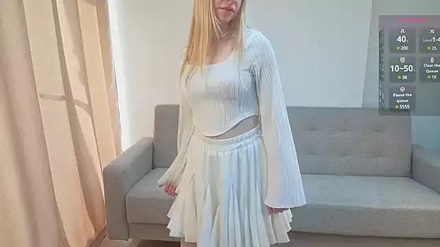 CarolinEull from StripChat is Freechat