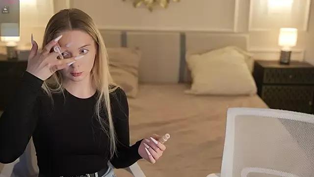 Cassy-Celestial_ from StripChat