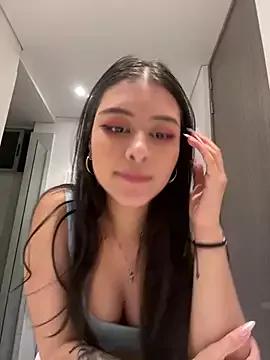 CataEvans from StripChat is Freechat