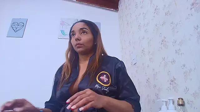 cataleya_ebony_ from StripChat is Freechat