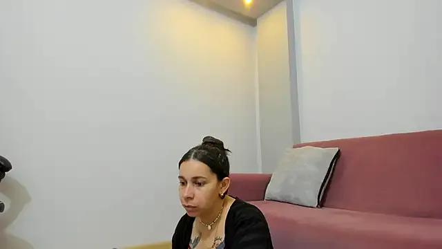 CataleyaAmaya from StripChat is Freechat