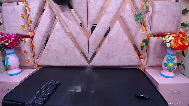 CataleyaLars20 from StripChat