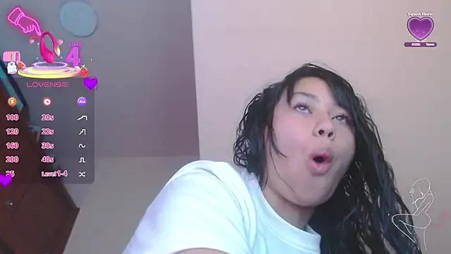 catalina_saenz19 on StripChat 