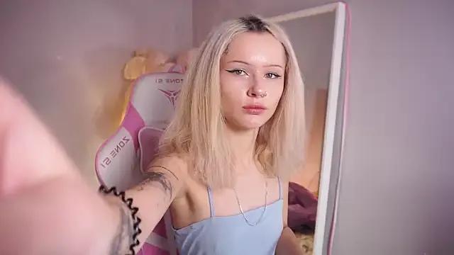 Celeste_eyes0n on StripChat 