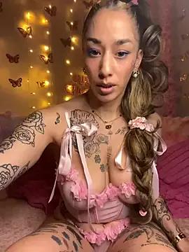 Freechat Chachou000 on StripChat