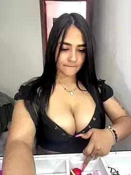 Charlotte_cutee18 from StripChat is Freechat