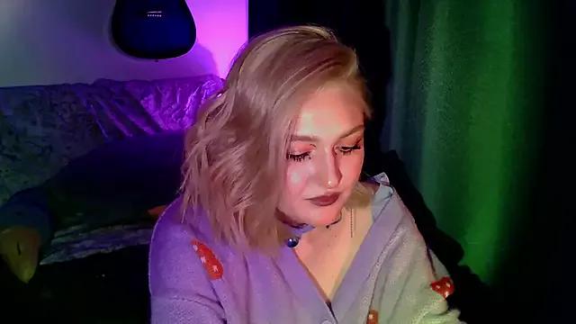 Charming_Nicolette from StripChat is Freechat