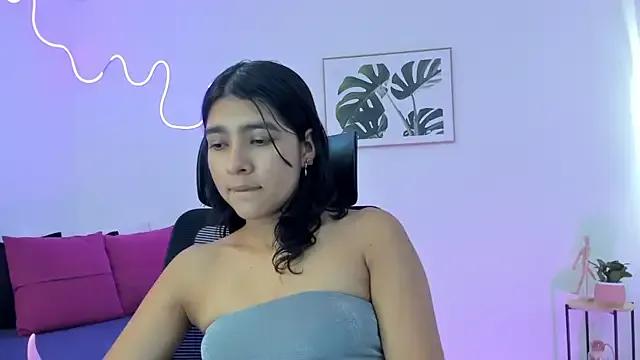 Cherrydollxx from StripChat is Freechat
