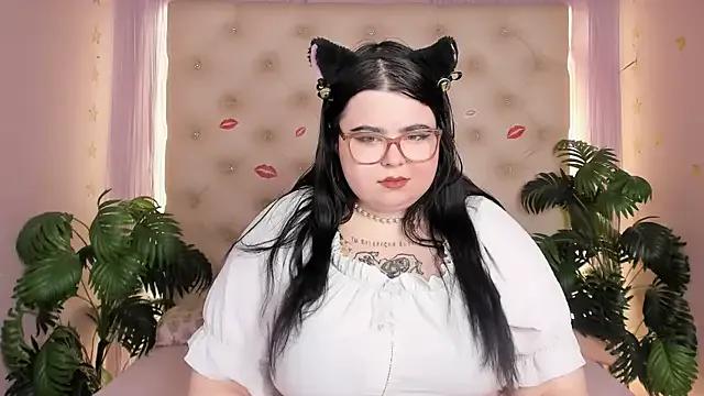 ChloeDolores from StripChat is Freechat