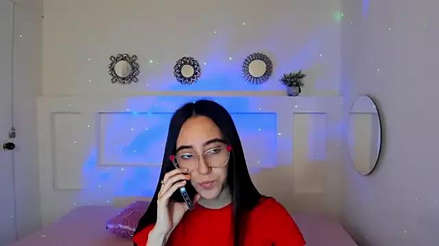 ChloeHil2 from StripChat is Freechat