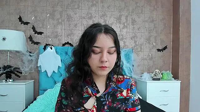 ChloeNoire from StripChat is Freechat