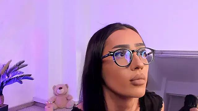 ChloeObril from StripChat is Freechat