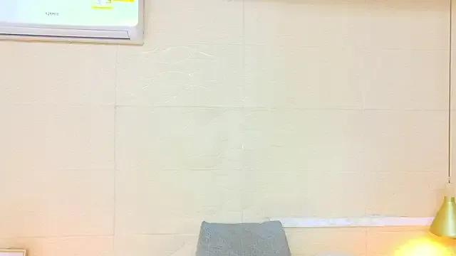 Chocolatte_bar on StripChat 