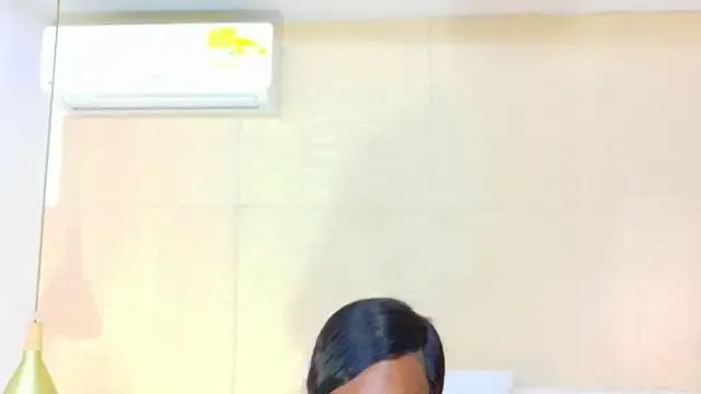 Chocolatte_bar on StripChat 