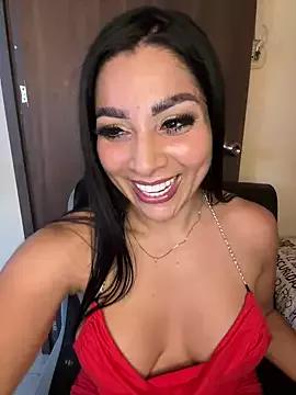 Cianuroom from StripChat is Freechat