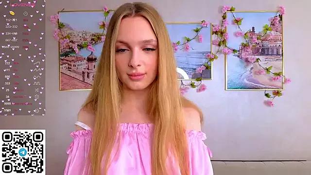 CindyGreen from StripChat is Freechat