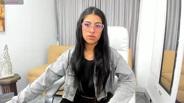 Freechat Claire_Aristizabal_ on StripChat