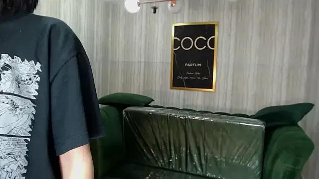 clementine_t from StripChat is Freechat