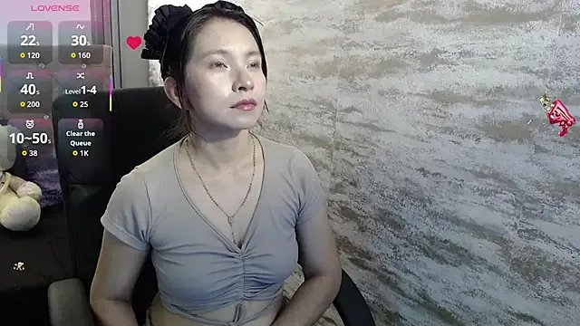 Freechat Cloe16_ on StripChat