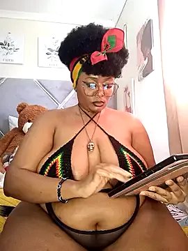 CocoBootyyy on StripChat