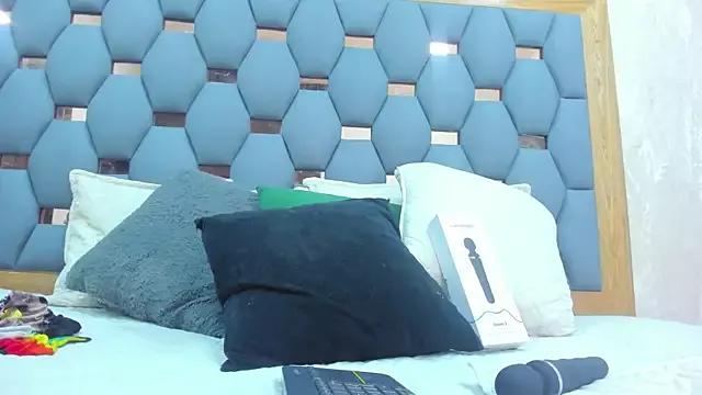 crystal_sm from StripChat is Freechat
